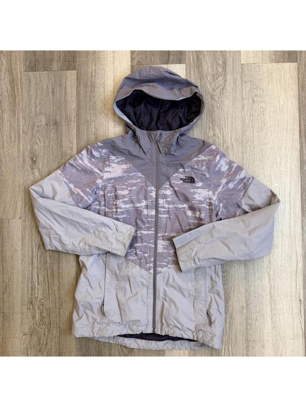 The North Face Women's Purple Camo Windbreaker Jacket Size Small